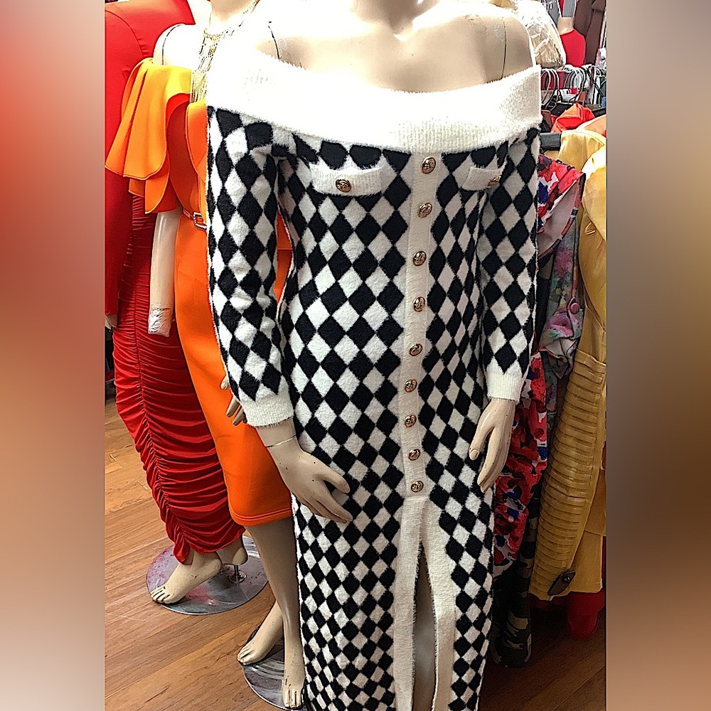 White And Black Off the Shoulder Mini Checkered Dress - Picture 3 of 5